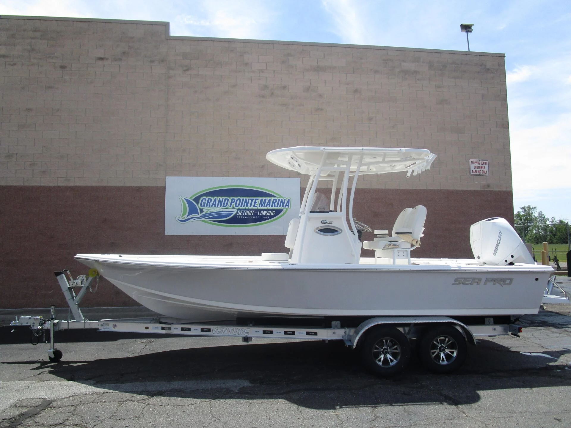 2025 Sea Pro 230 Bay