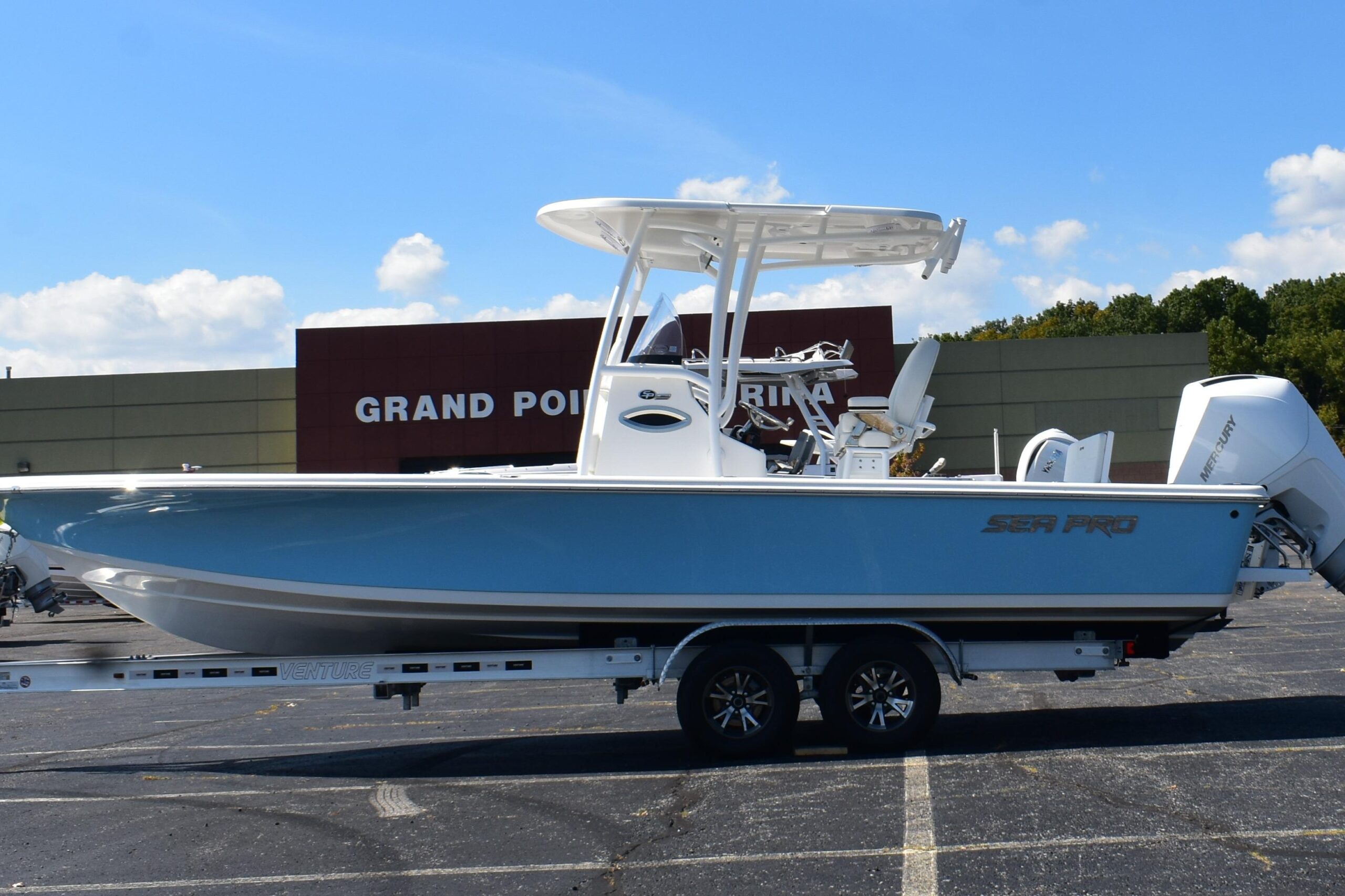 2025 Sea Pro 250 Bay